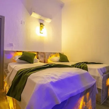Villa Onyx-s Ferah Muhafazakar *